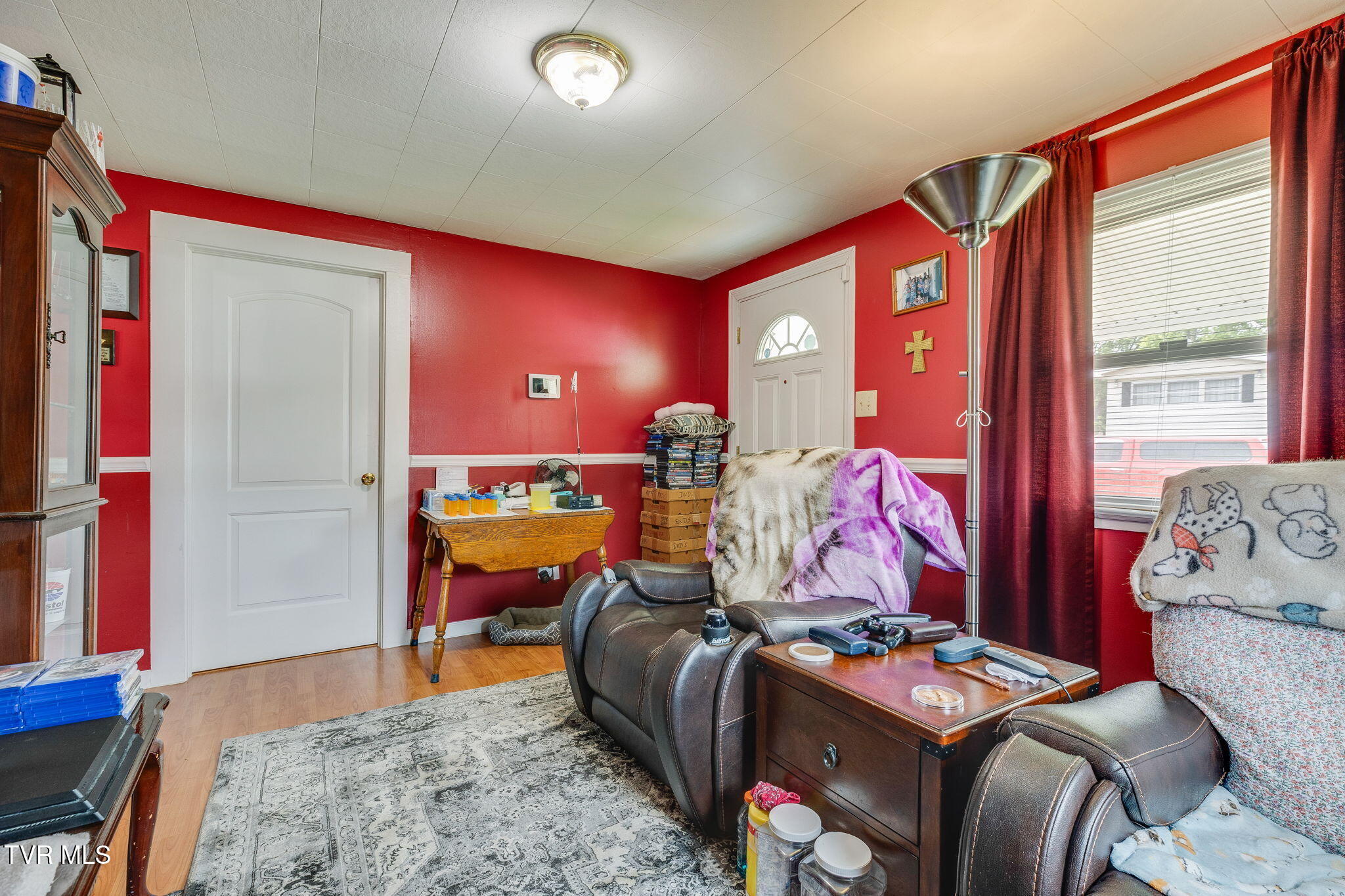 2021 Katelyn Drive Drive, Elizabethton, Tennessee image 6