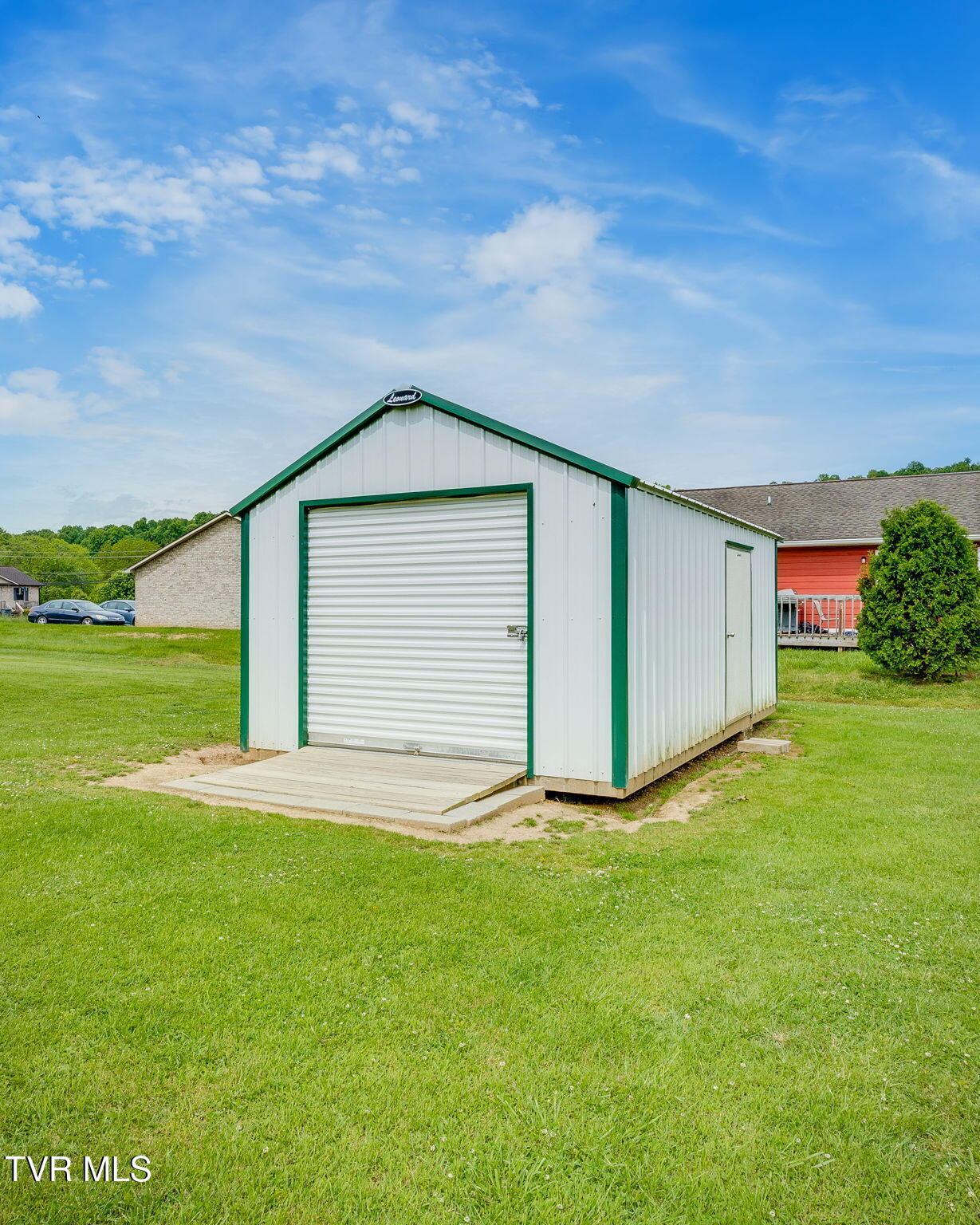 2021 Katelyn Drive Drive, Elizabethton, Tennessee image 25