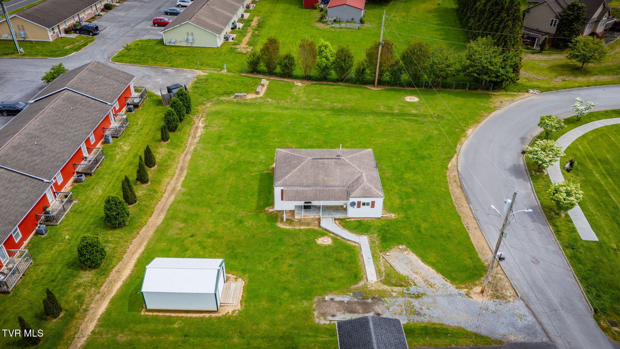 2021 Katelyn Drive Drive, Elizabethton, Tennessee image 26