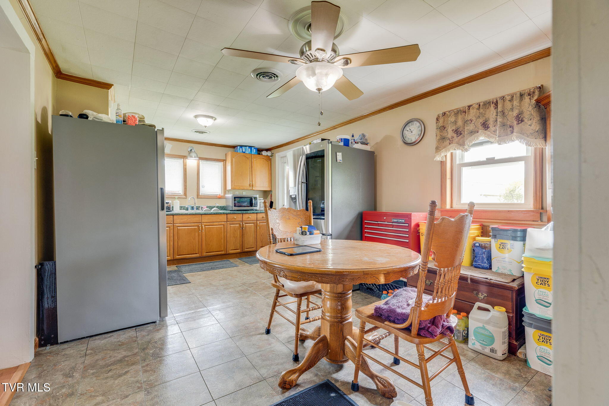 2021 Katelyn Drive Drive, Elizabethton, Tennessee image 8