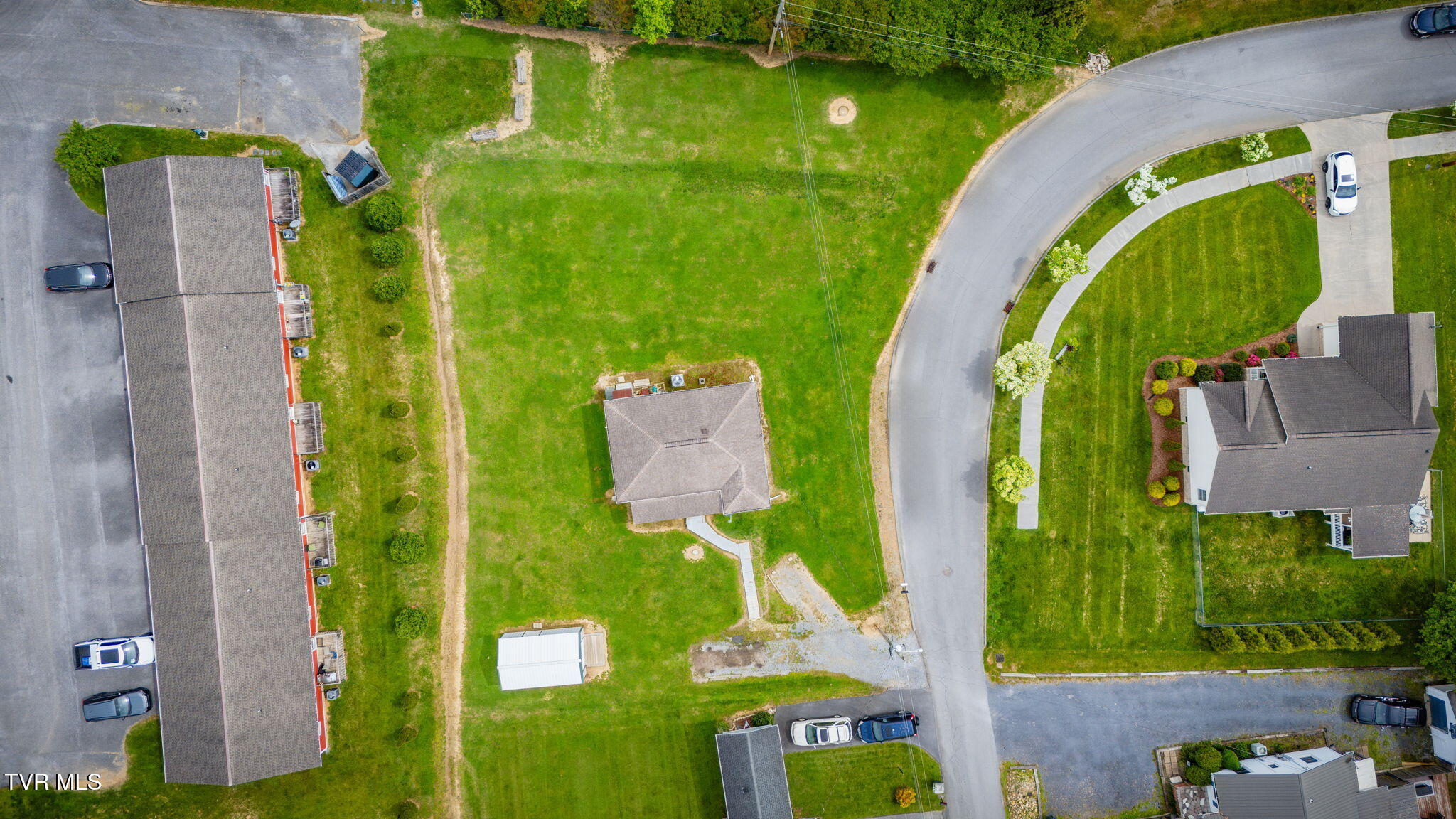 2021 Katelyn Drive Drive, Elizabethton, Tennessee image 30