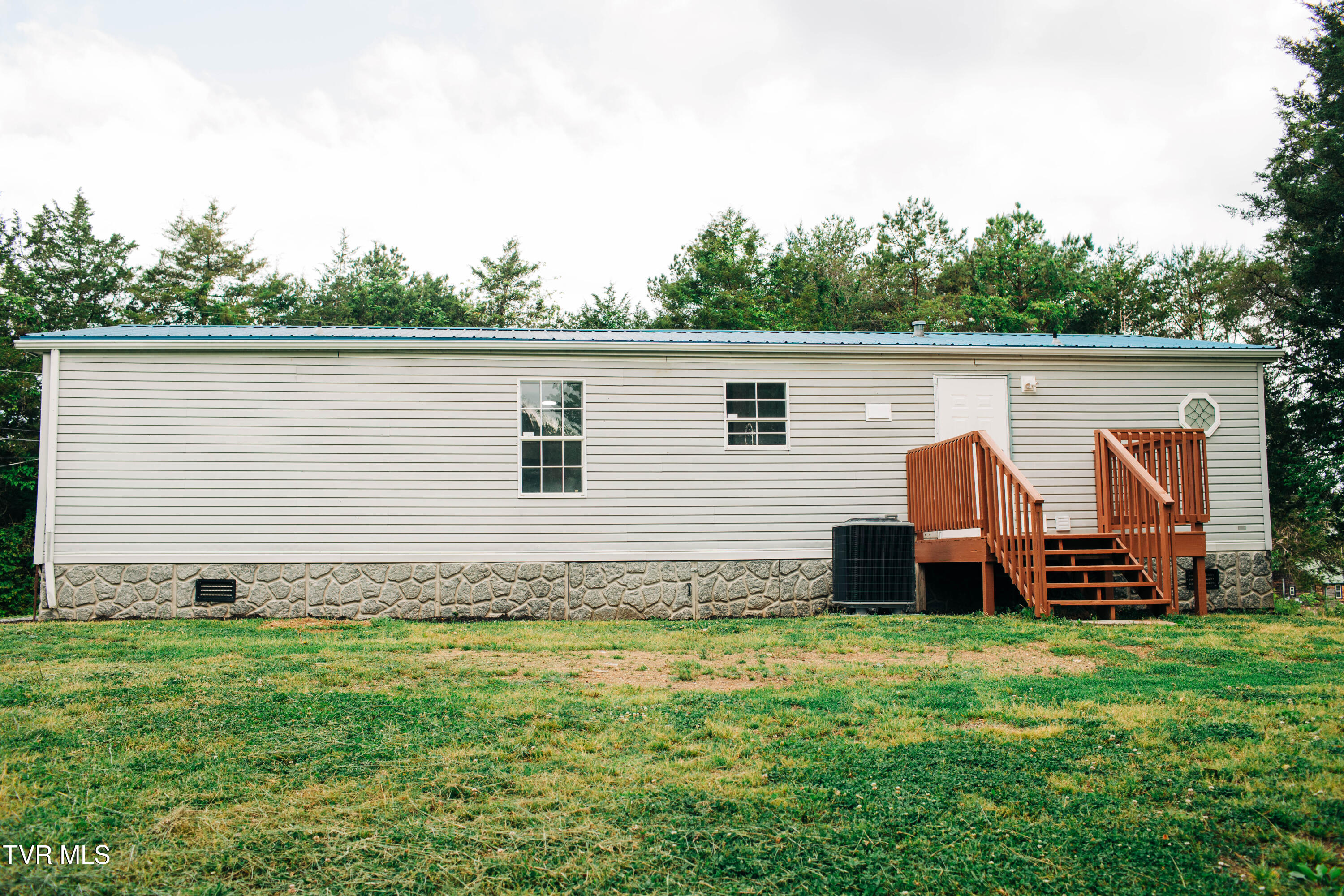 613 Timber Ridge Road