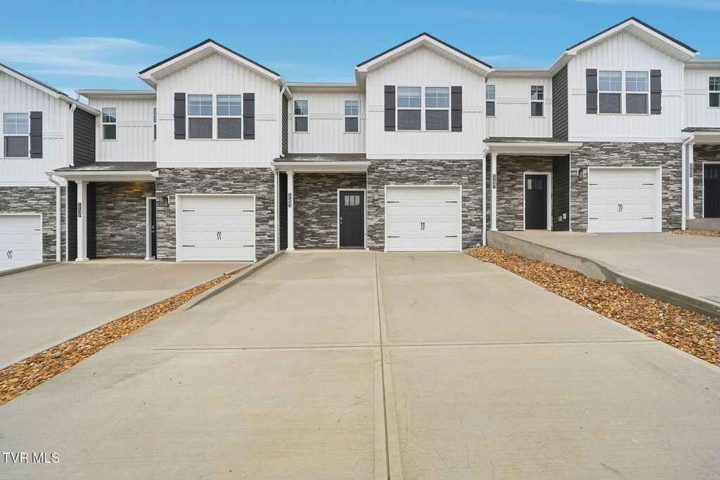 Photo of 1153 Wenna Way, Kingsport, TN 37664 (MLS # 9985689)