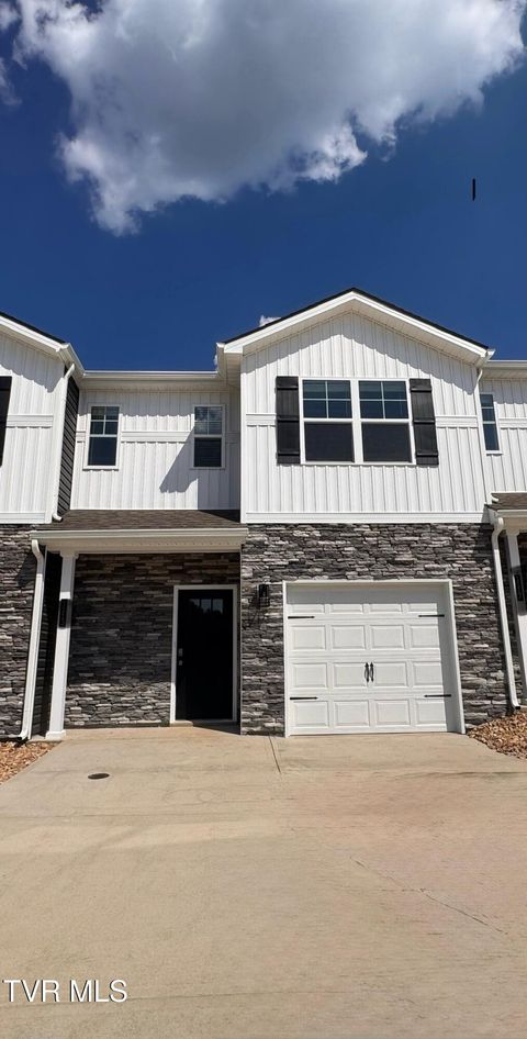 Photo of 1153 Wenna Way, Kingsport, TN 37664 (MLS # 9985689)