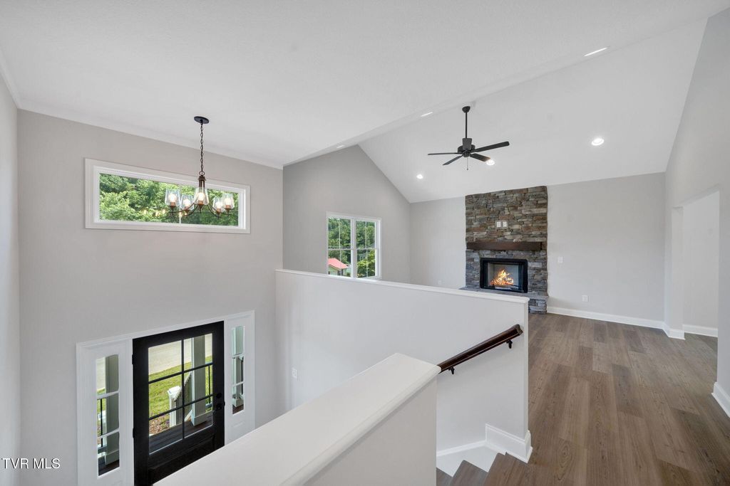 Photo of 618 Cherry Marie Drive, Jonesborough, TN 37659 (MLS # 9989138)