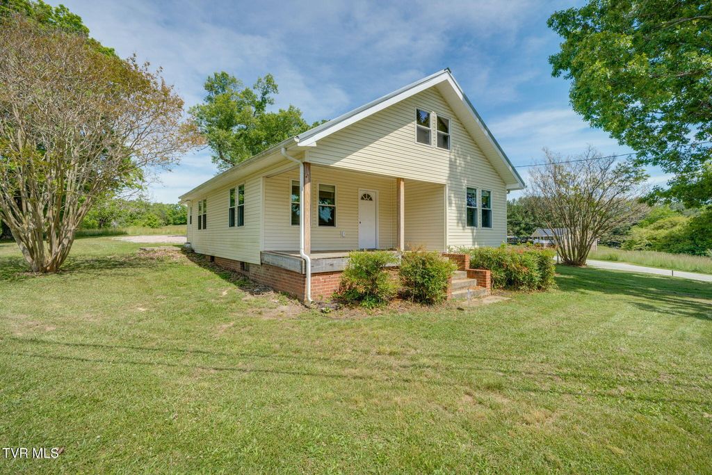 Photo of 1620 Spider Stines Road, Greeneville, TN 37745 (MLS # 9995507)