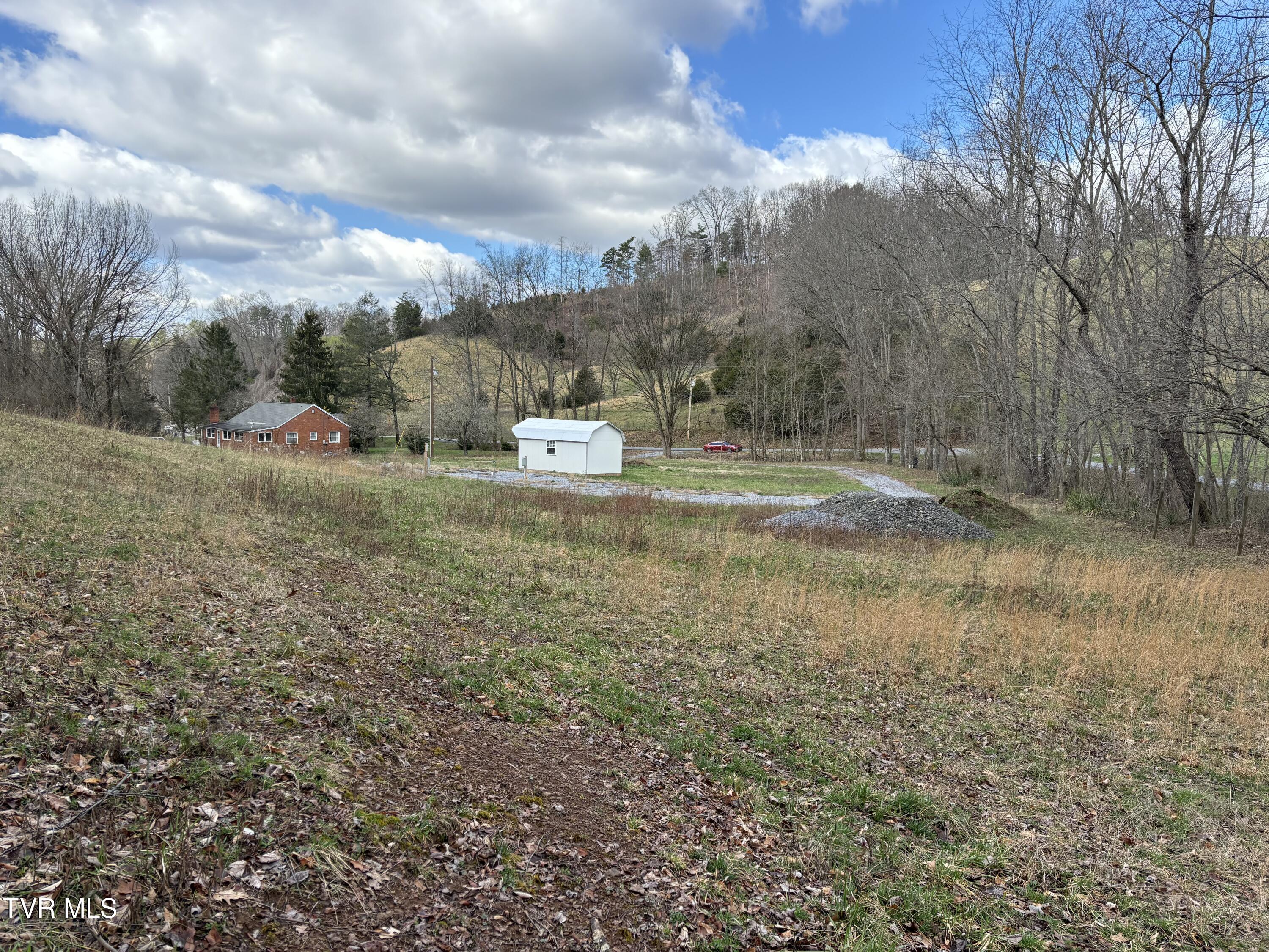 166 Holston Mountain Road, Elizabethton, Tennessee image 10
