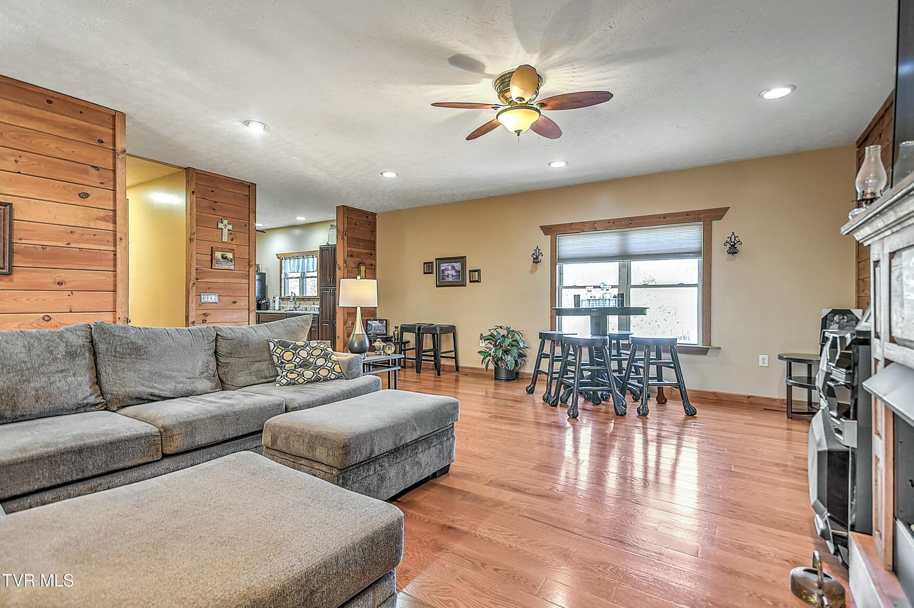 17516 Donegal Drive, Abingdon, Virginia image 11