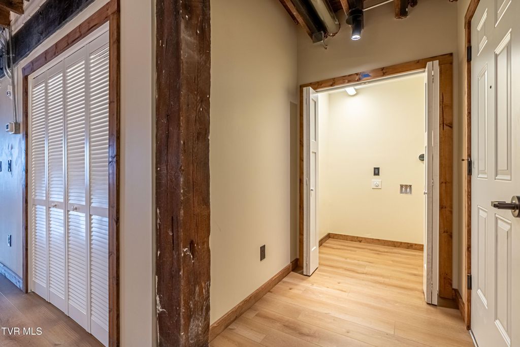 Photo of 453 Main Street #300, Kingsport, TN 37660 (MLS # 9990799)