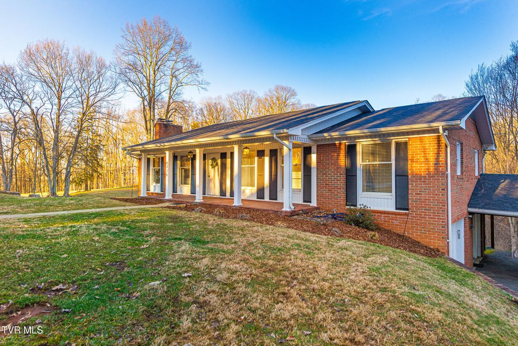 Photo of 4316 Briarwood Road, Kingsport, TN 37664 (MLS # 9991182)