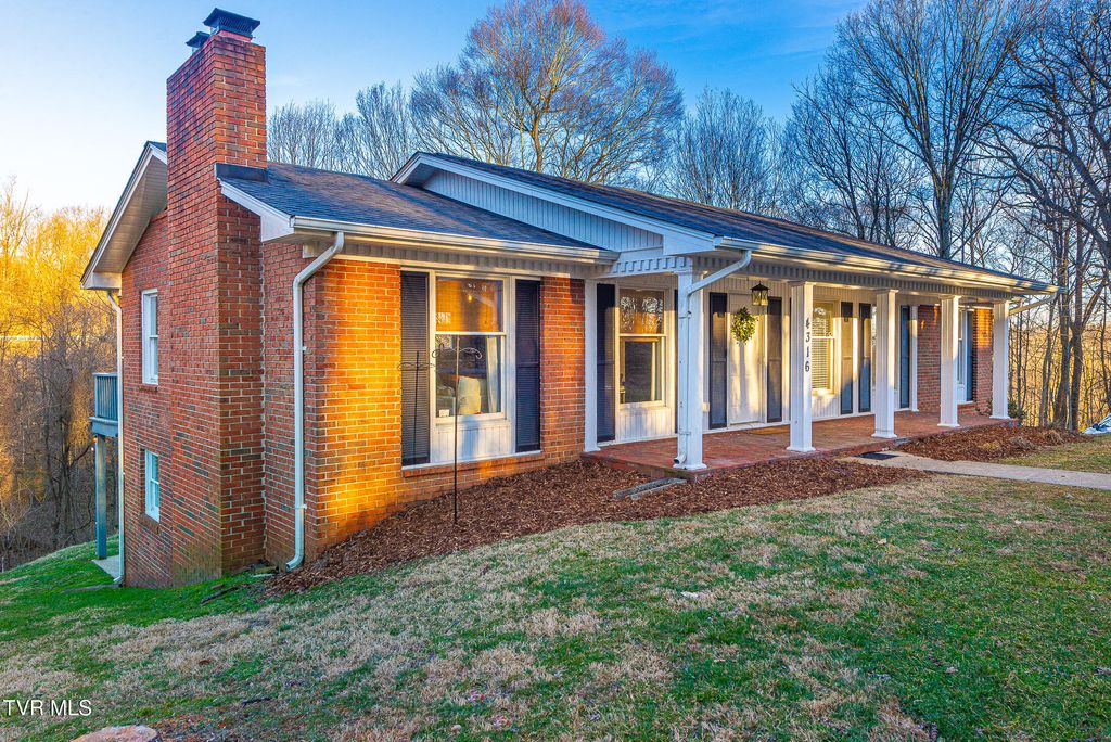 Photo of 4316 Briarwood Road, Kingsport, TN 37664 (MLS # 9991182)