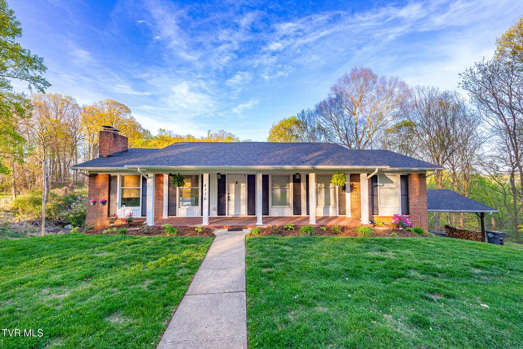 Photo of 4316 Briarwood Road, Kingsport, TN 37664 (MLS # 9991182)