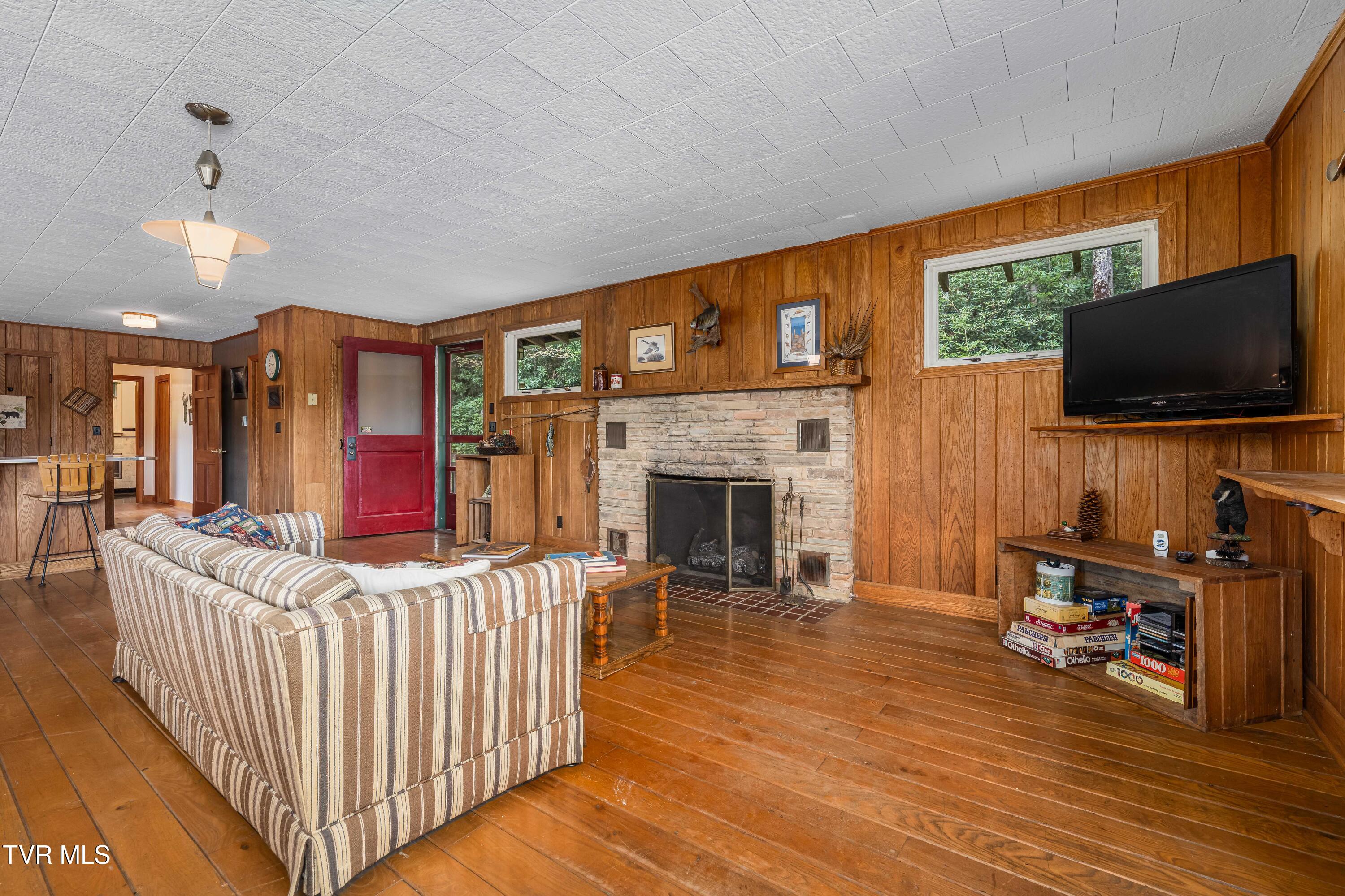 150 Ripshin Lake Road, Roan Mountain, Tennessee image 6