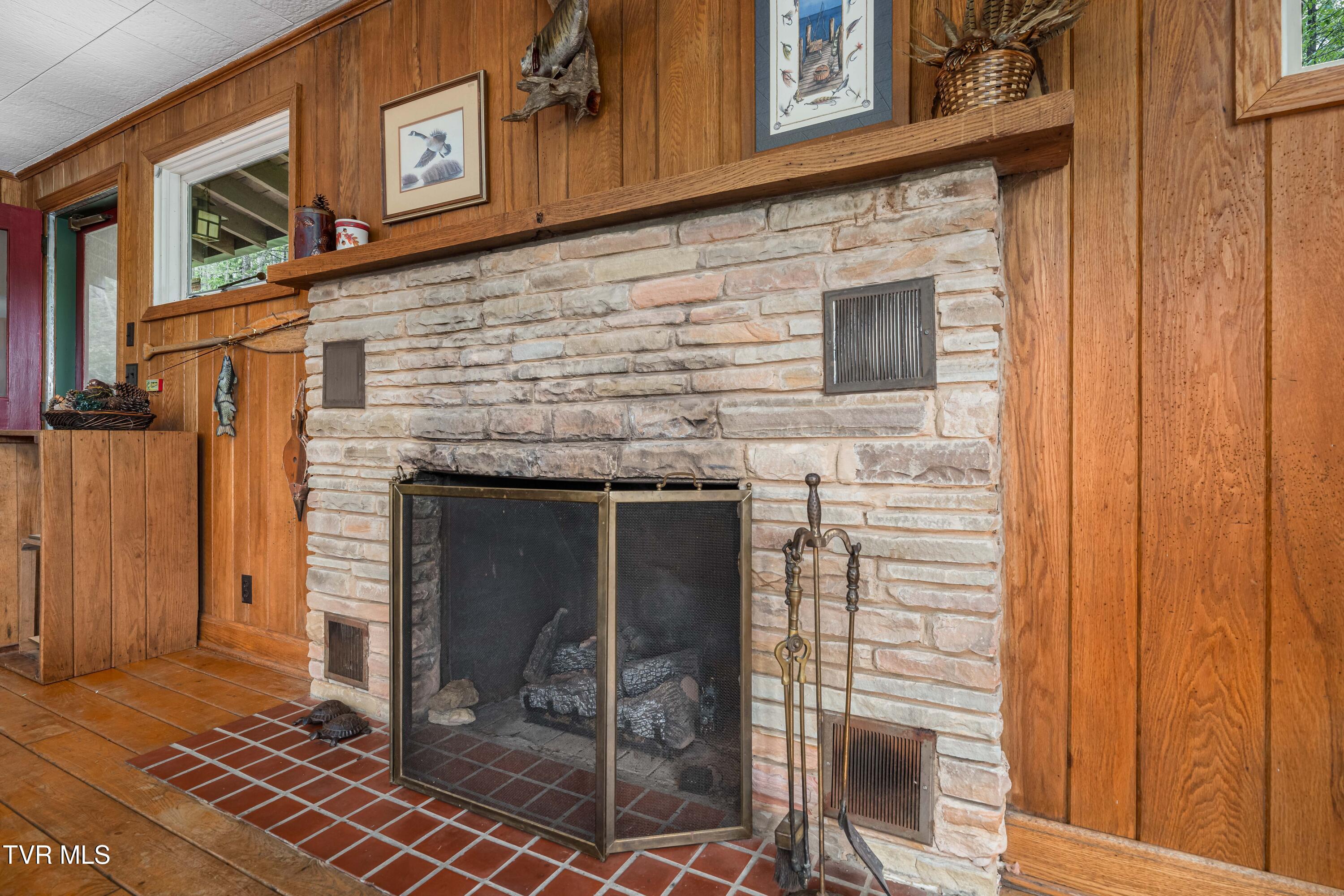 150 Ripshin Lake Road, Roan Mountain, Tennessee image 8