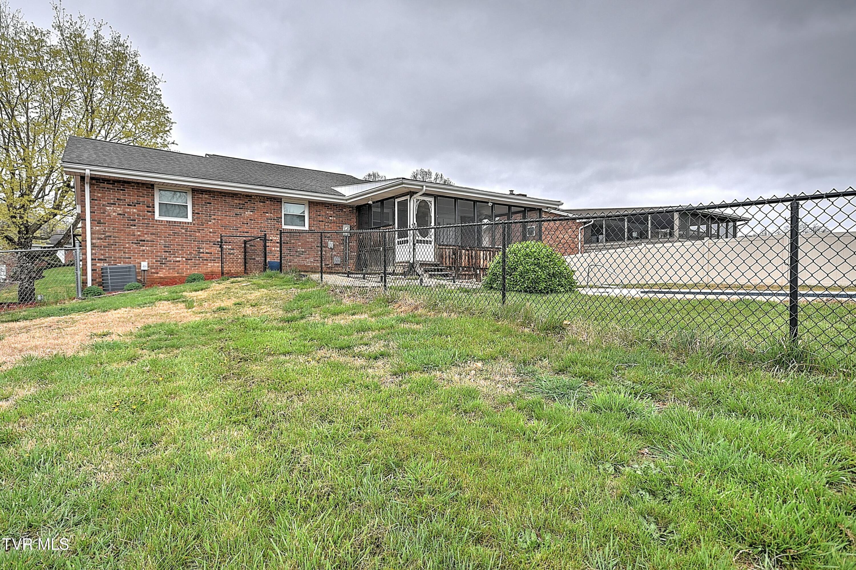 518 Spruce St Street, Mount Carmel, Tennessee image 45