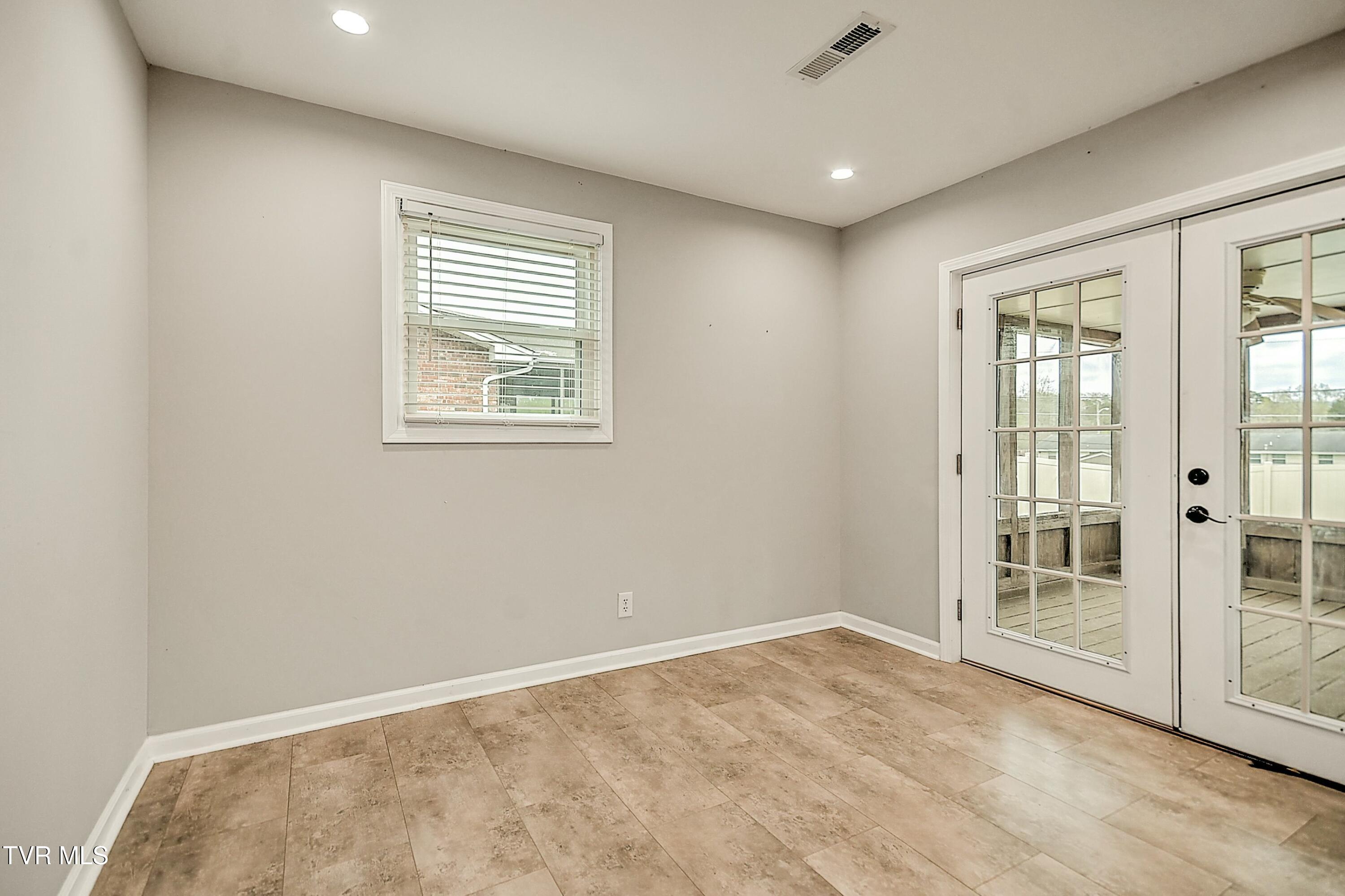 518 Spruce St Street, Mount Carmel, Tennessee image 21