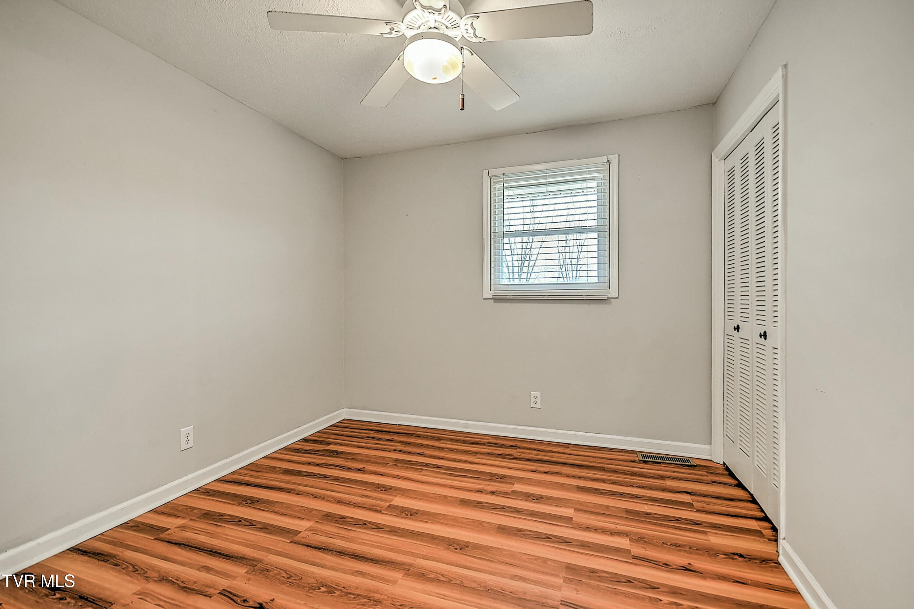 518 Spruce St Street, Mount Carmel, Tennessee image 22