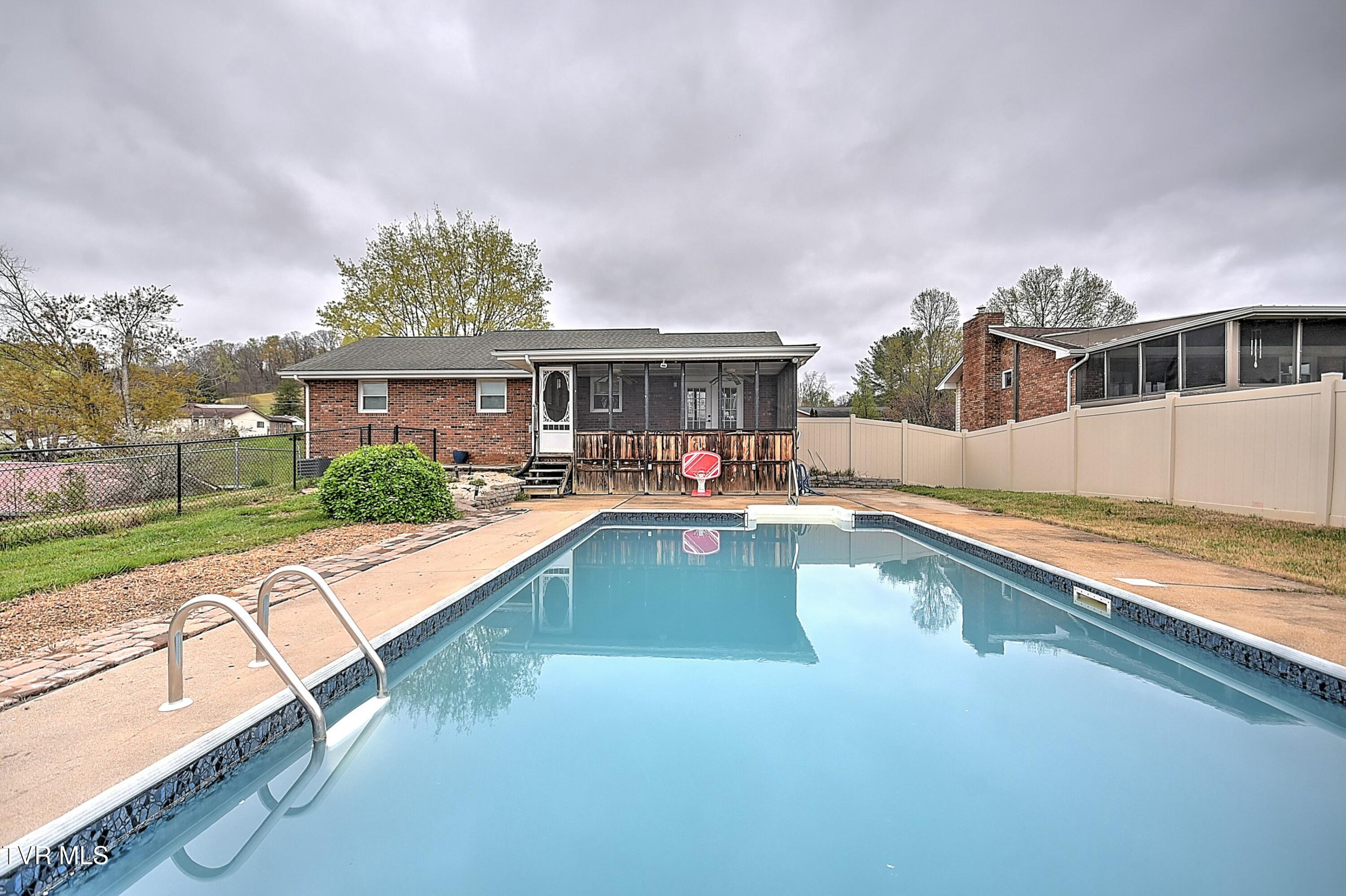 518 Spruce St Street, Mount Carmel, Tennessee image 50