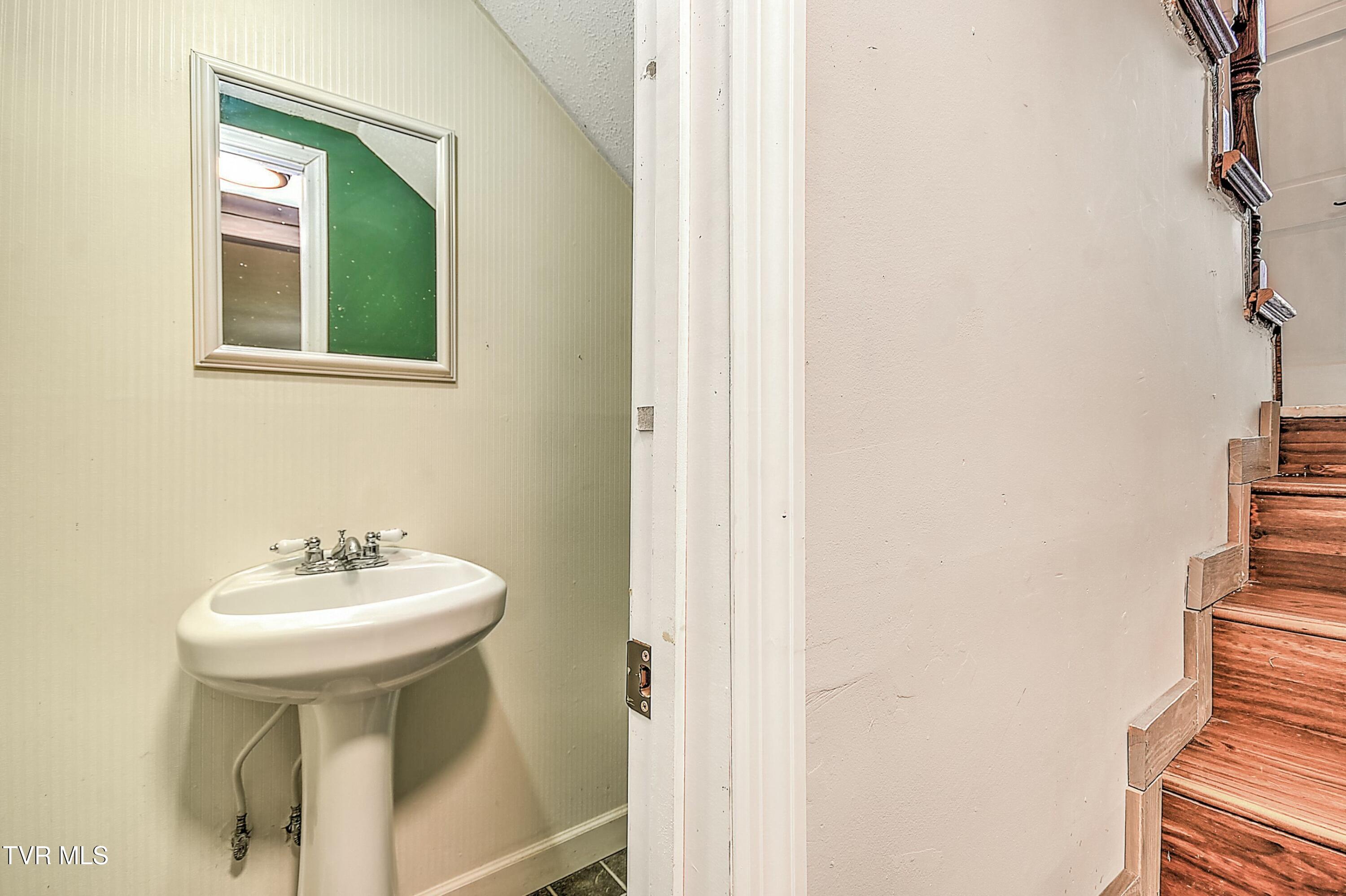518 Spruce St Street, Mount Carmel, Tennessee image 37