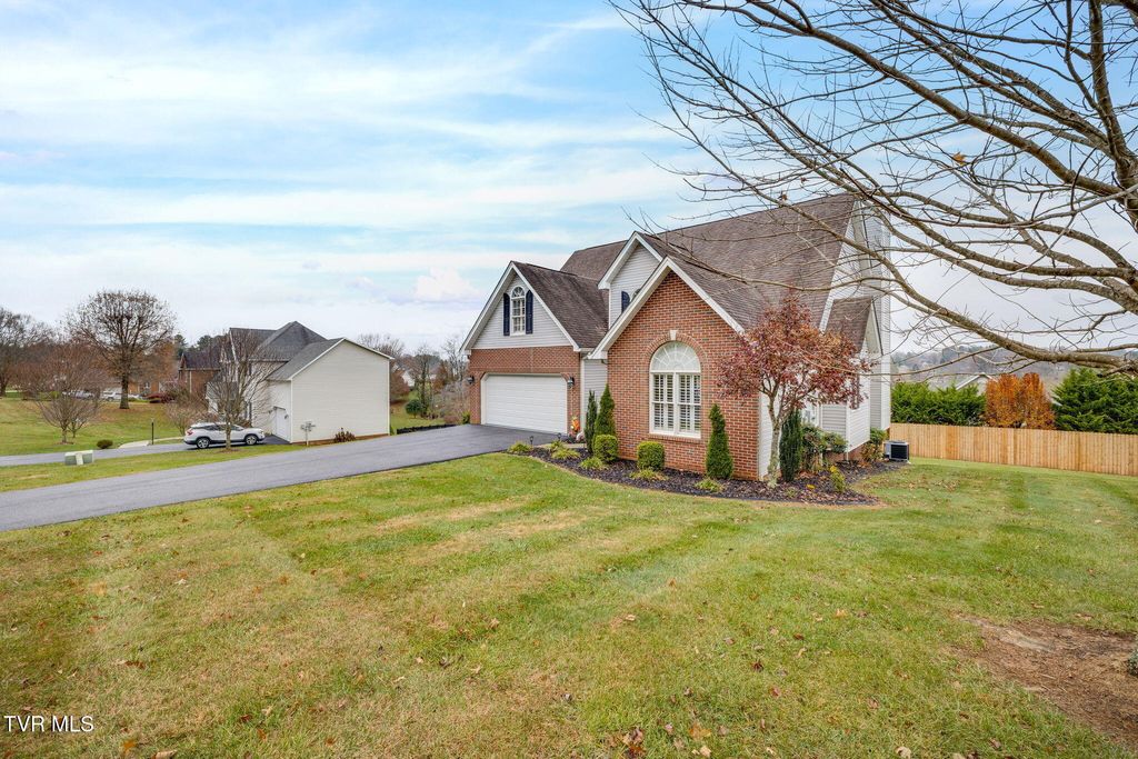 Photo of 19175 Sterling Drive, Abingdon, VA 24211 (MLS # 9988541)