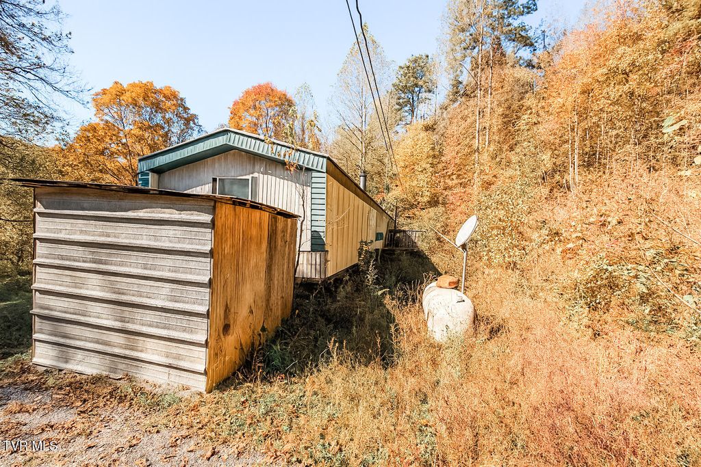 Photo of 694 Heck Branch Road, Rogersville, TN 37857 (MLS # 9987412)