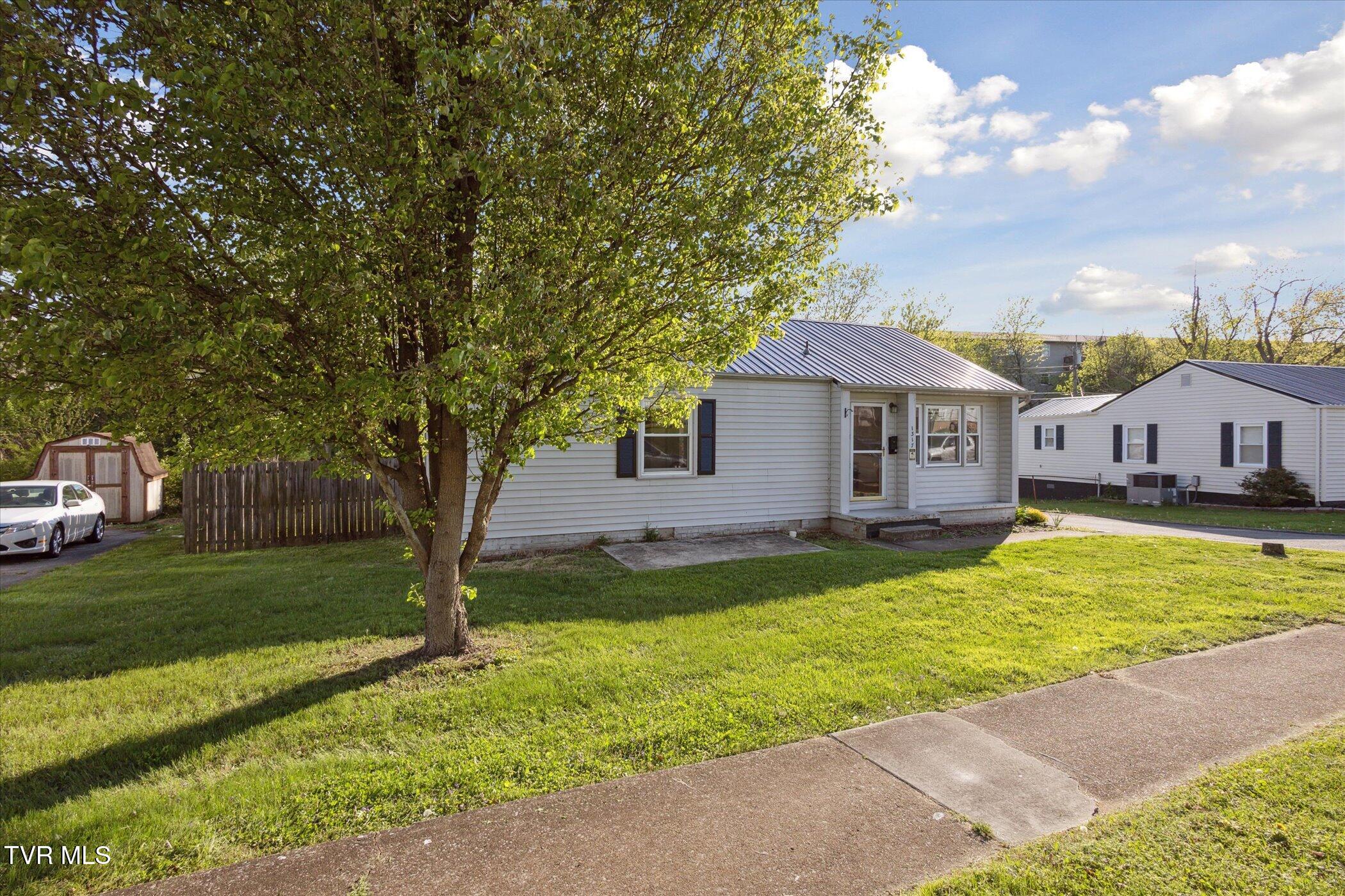 1317 Garden Drive, Kingsport, Tennessee image 5