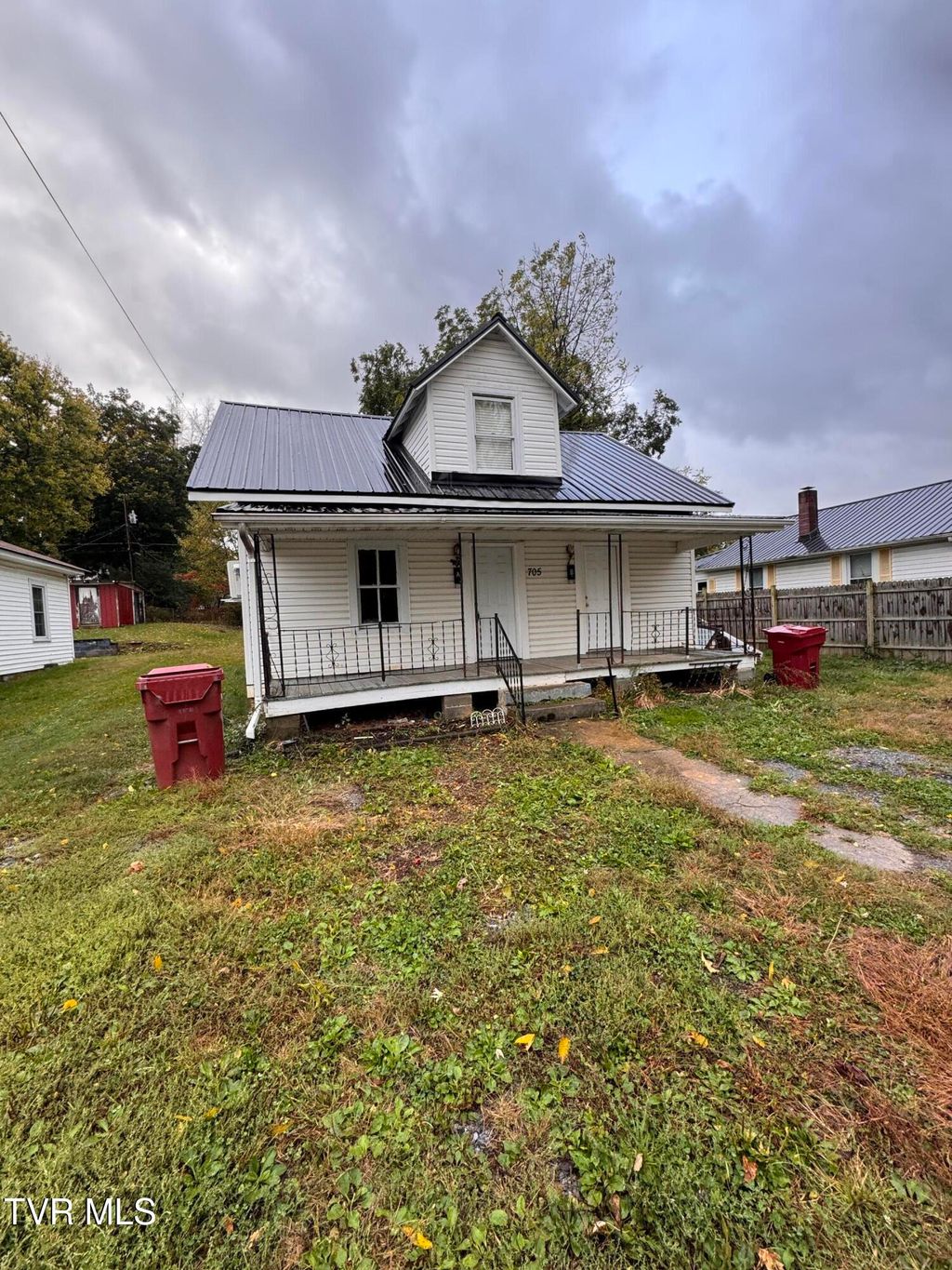 Photo of 705 Lehigh Street, Johnson City, TN 37604 (MLS # 9987244)