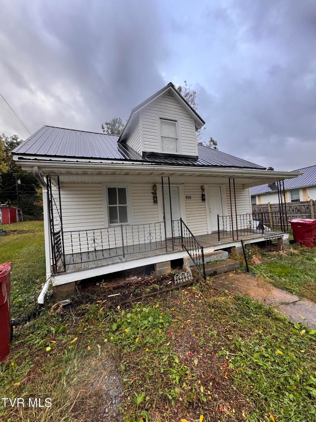 Photo of 705 Lehigh Street, Johnson City, TN 37604 (MLS # 9987244)