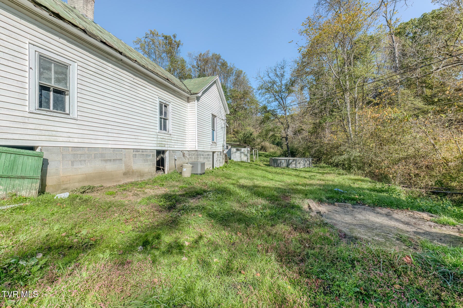 21189 Benhams Road