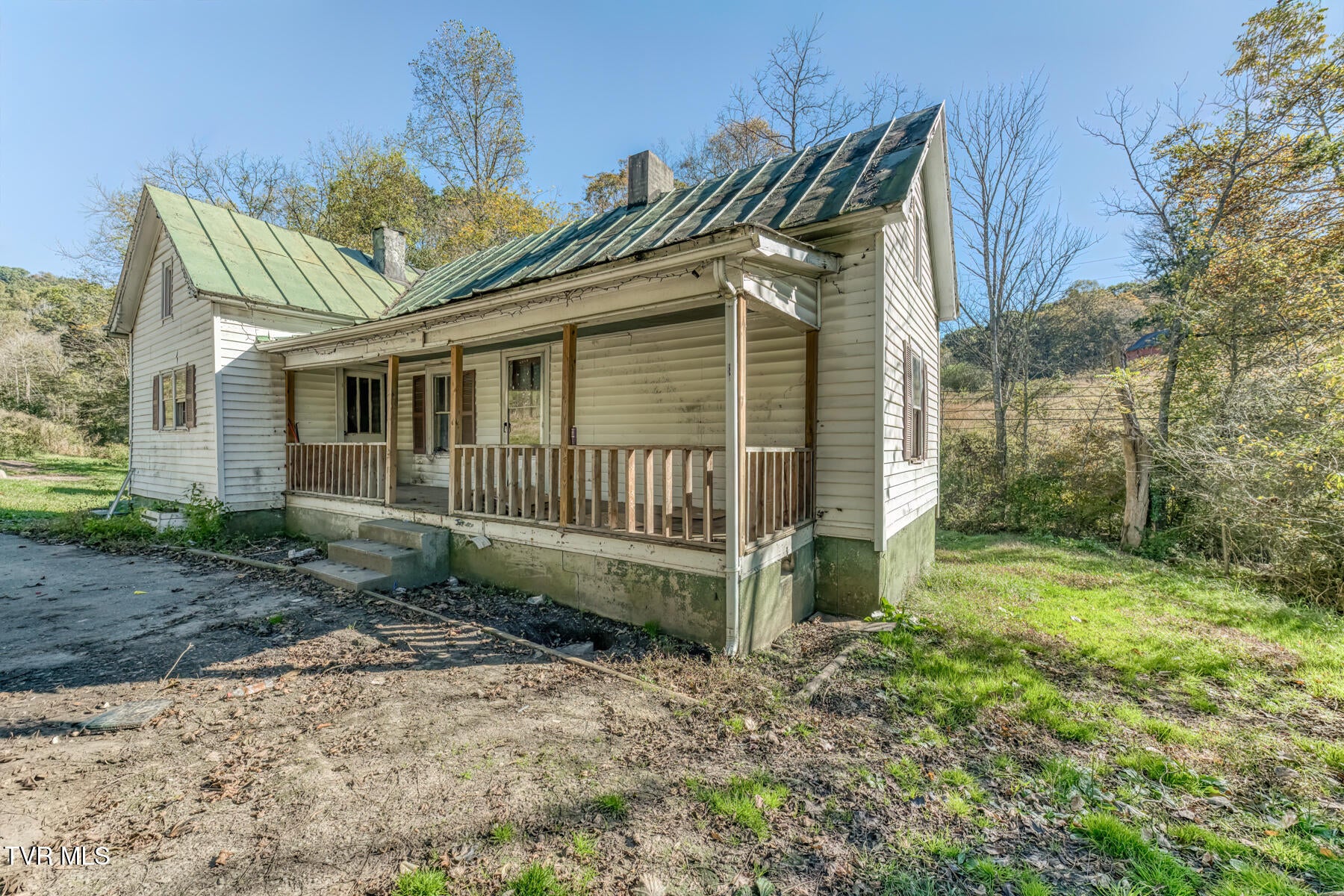 21189 Benhams Road
