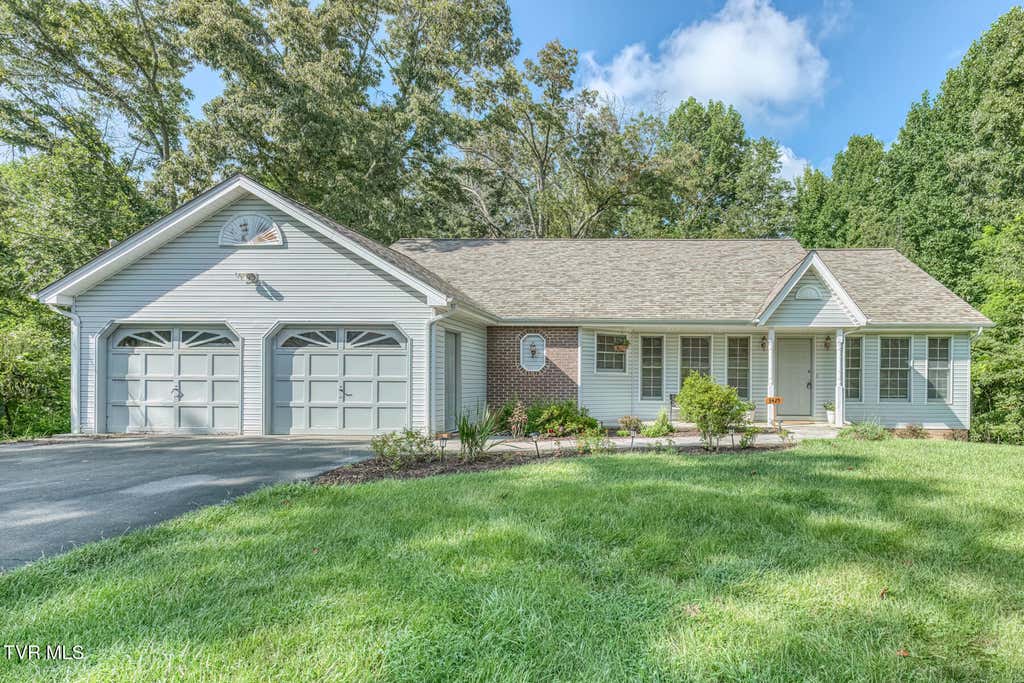 Photo of 3425 Street Drive, Johnson City, TN 37604 (MLS # 9999822)