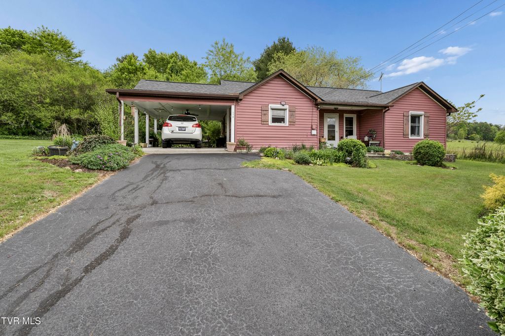 Photo of 278 Old Butler Rd, Mountain City, TN 37683 (MLS # 9994635)