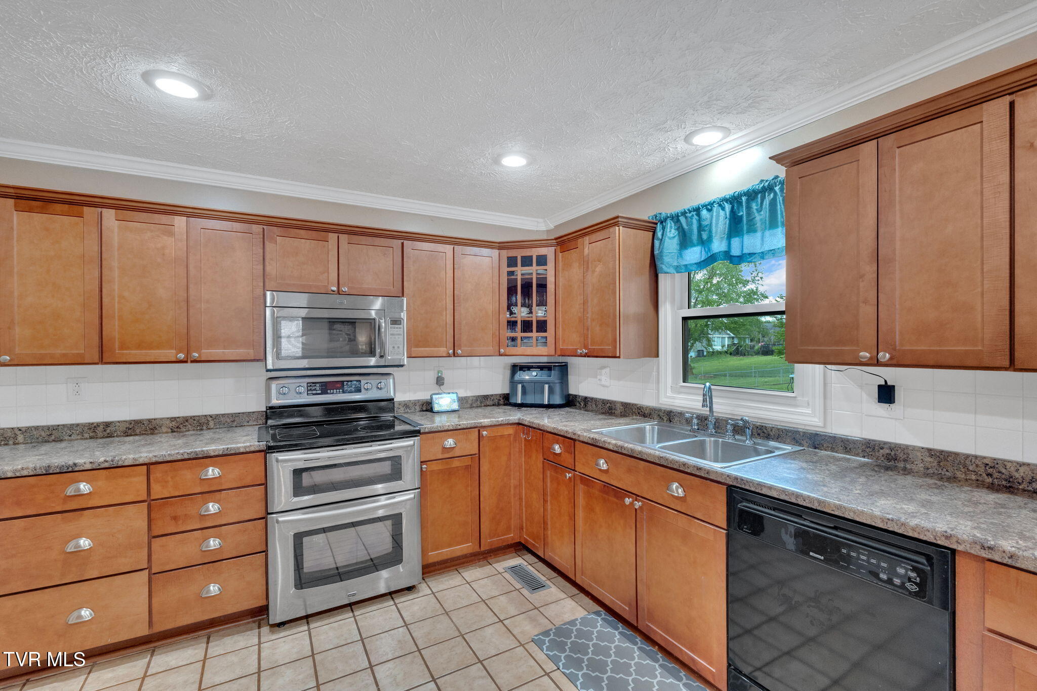 1105 Greenlee Drive, Jonesborough, Tennessee image 12