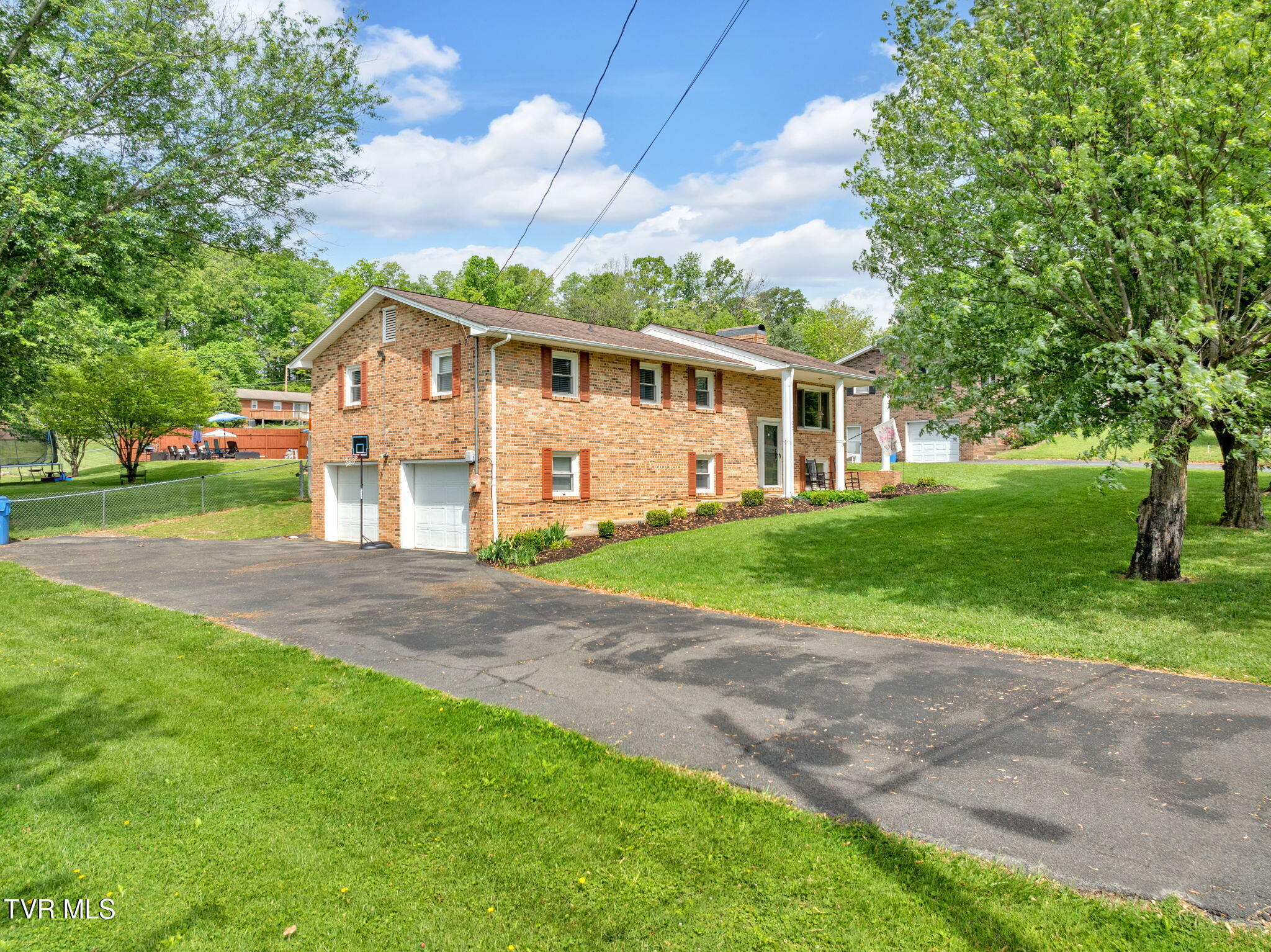 1105 Greenlee Drive, Jonesborough, Tennessee image 2
