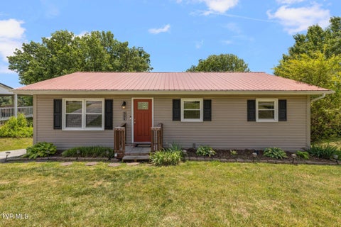 Photo of 906 Locklaine Drive, Johnson City, TN 37601 (MLS # 9996177)