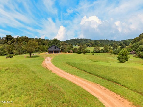 Photo of 1755 Sunnydale Road, Greeneville, TN 37743 (MLS # 10000200)