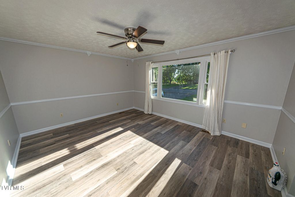 Photo of 416 Valley View Circle, Kingsport, TN 37664 (MLS # 9986655)