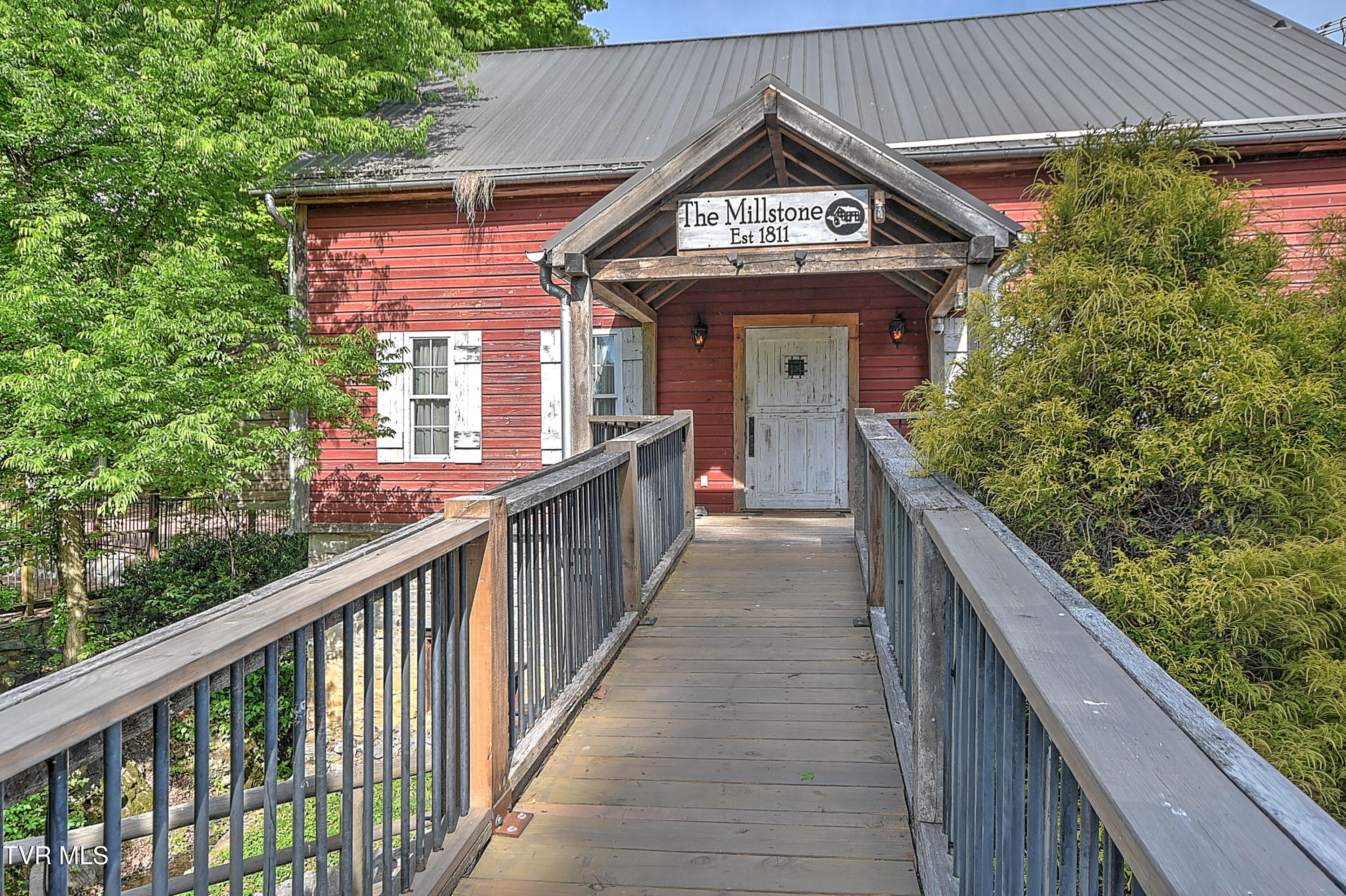 715 Carson Creek Road