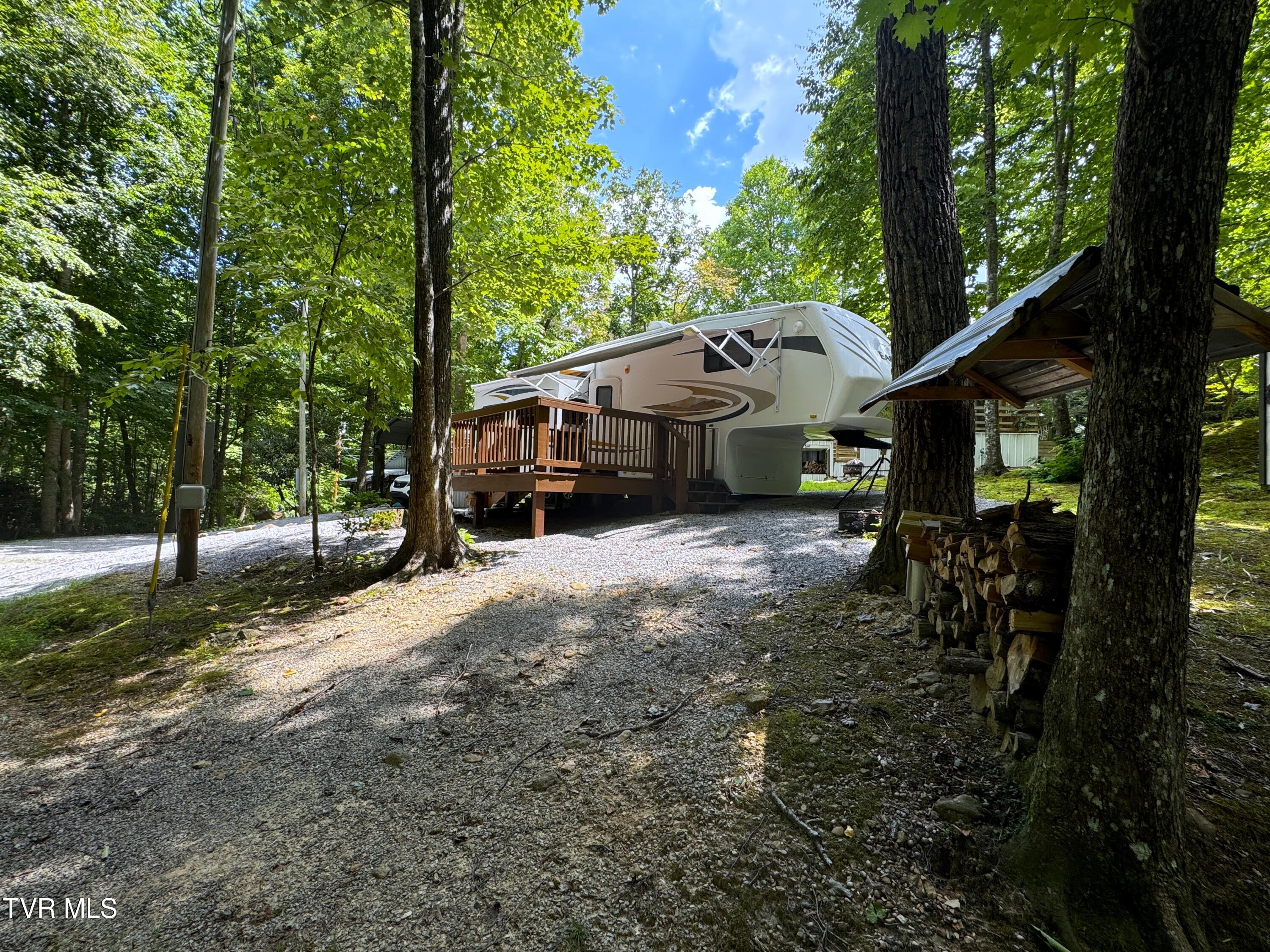 141/ Serenity Circle, Cosby, Tennessee image 1