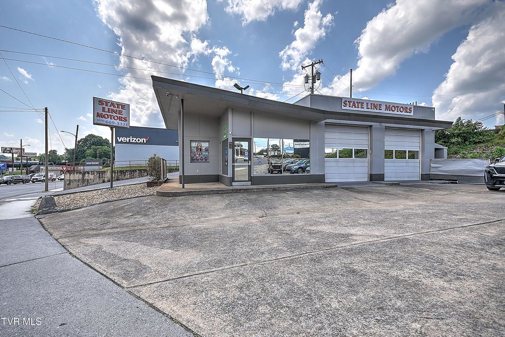 Photo of 2245 Euclid Avenue, Bristol, VA 24201 (MLS # 9983129)