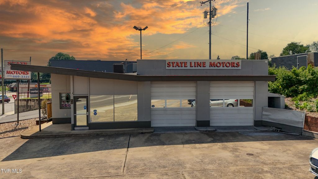 Photo of 2245 Euclid Avenue, Bristol, VA 24201 (MLS # 9983129)