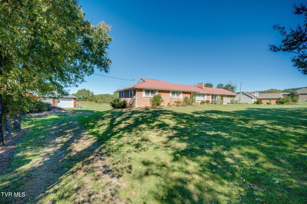 Photo of 226 Boonesboro Road, Gray, TN 37615 (MLS # 10001860)