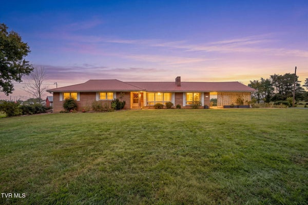 226 BOONESBORO RD, JOHNSON CITY, TN 37615 - Image ef8a443bd07a47112b8d4eb6f7194e4a/977953688