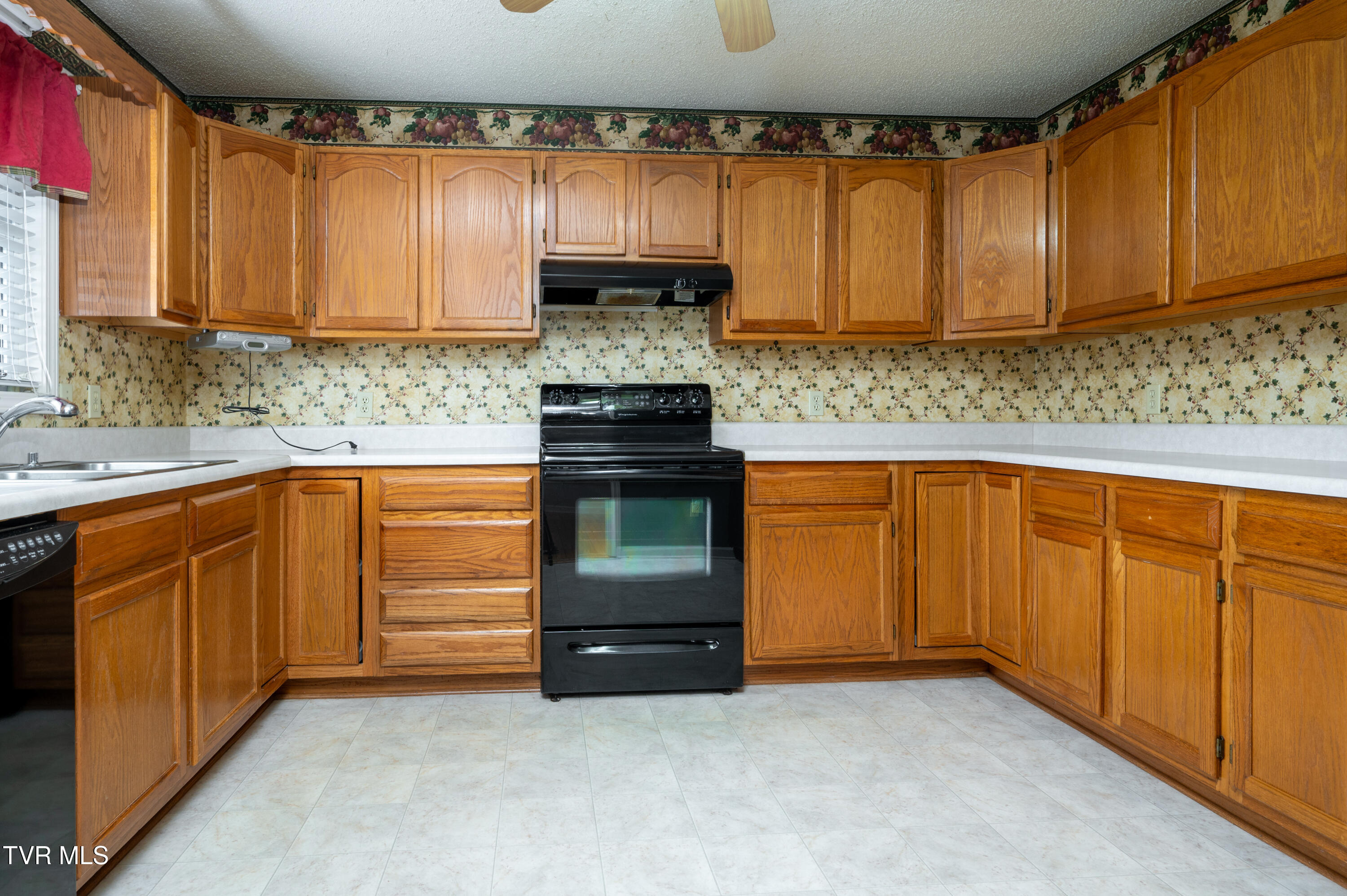 145 Linda Heights Lane, Fall Branch, Tennessee image 23