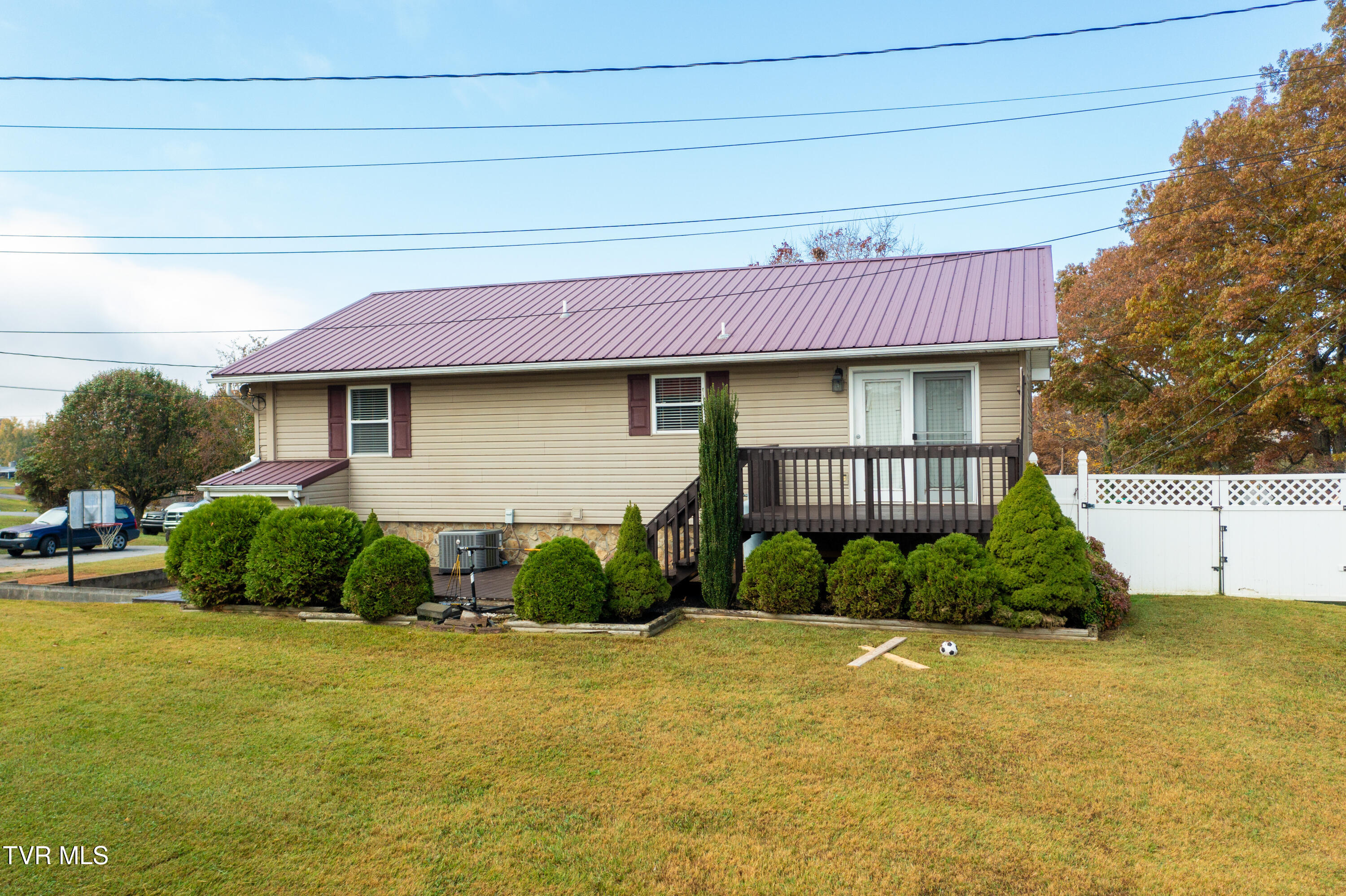 145 Linda Heights Lane, Fall Branch, Tennessee image 6