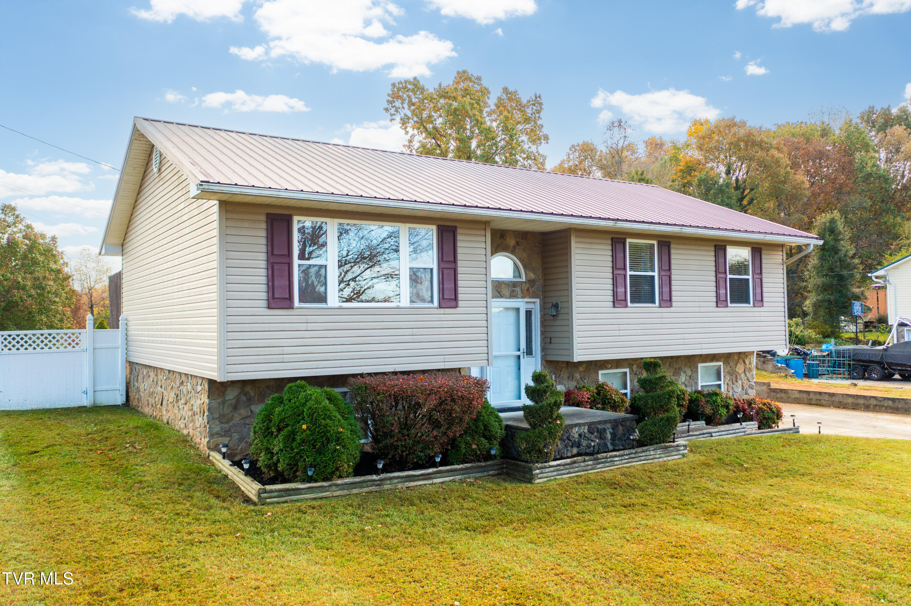 145 Linda Heights Lane, Fall Branch, Tennessee image 11