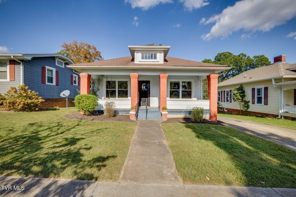 618 HILLCREST DR, JOHNSON CITY, TN 37604 - Image efb4d80430fa4ed1acc2faa5c1f4a1f0/891537016