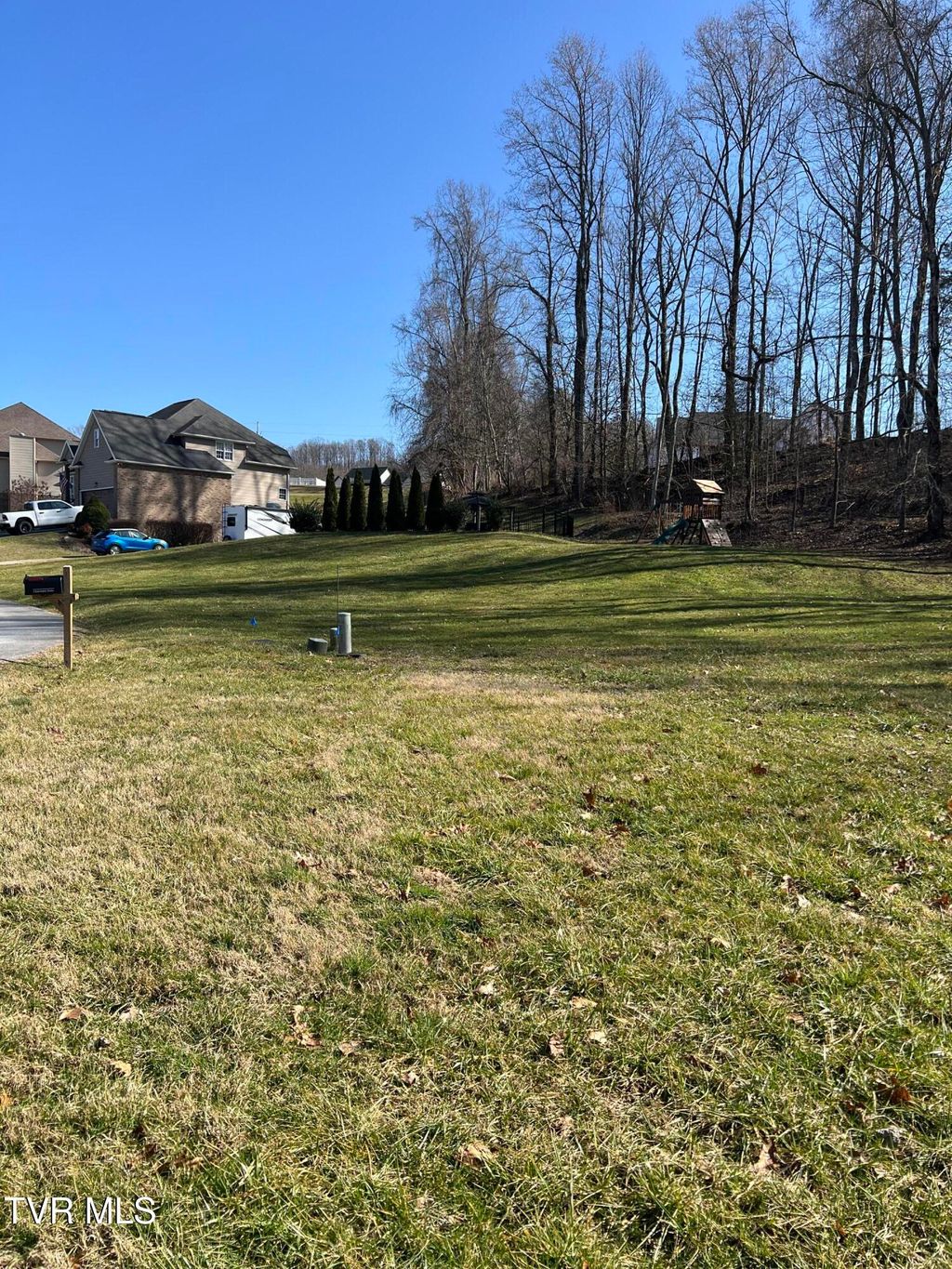 Photo of 111 Clearwater Drive, Unicoi, TN 37692 (MLS # 9975895)