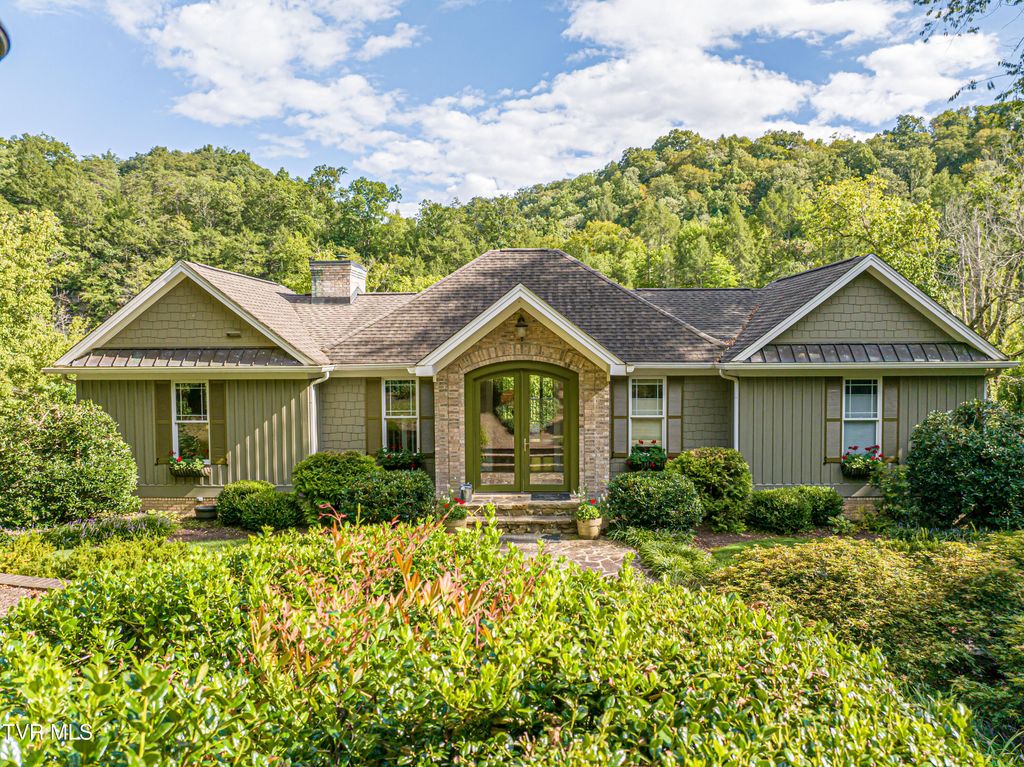 Photo of 16020 Mendota Road, Abingdon, VA 24210 (MLS # 9985116)
