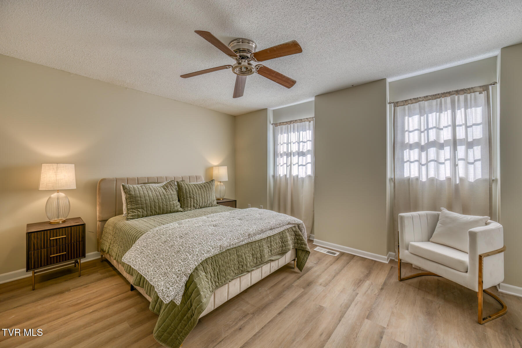 124 Oakcrest Circle, Bristol, Virginia image 3